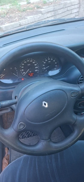 Renault Megane, снимка 6