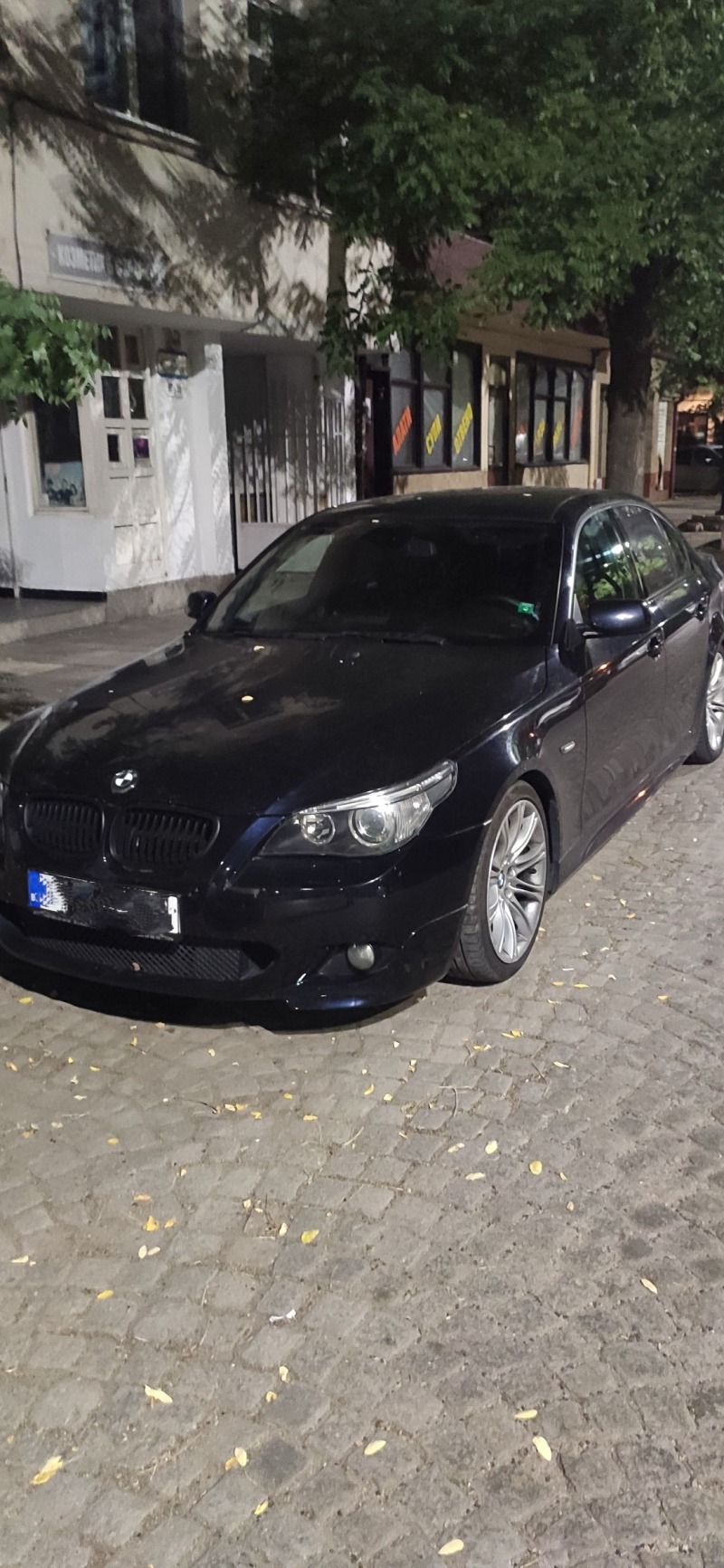 BMW 530 3.0i, снимка 2 - Автомобили и джипове - 45546784