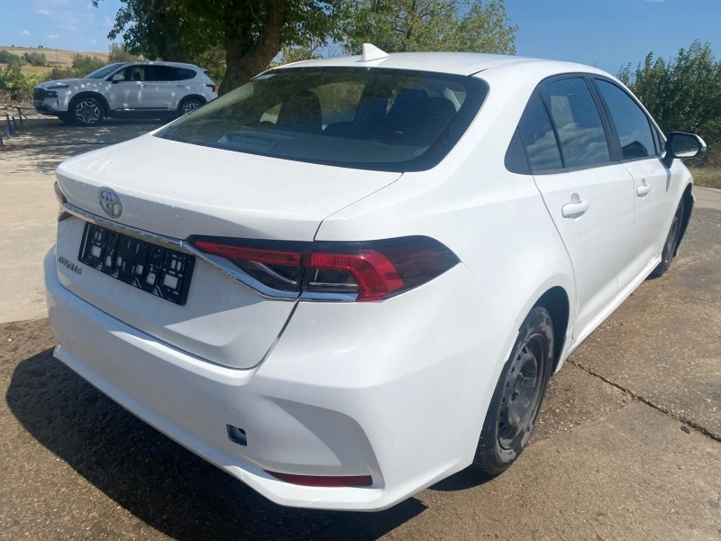 Toyota Corolla 1.6 VVTi, снимка 7 - Автомобили и джипове - 46723920