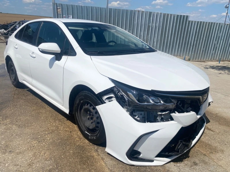 Toyota Corolla 1.6 VVTi, снимка 3 - Автомобили и джипове - 46723920