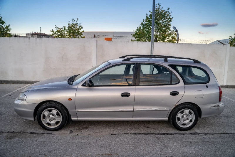 Hyundai Lantra 1.5 GL, снимка 8 - Автомобили и джипове - 47452303