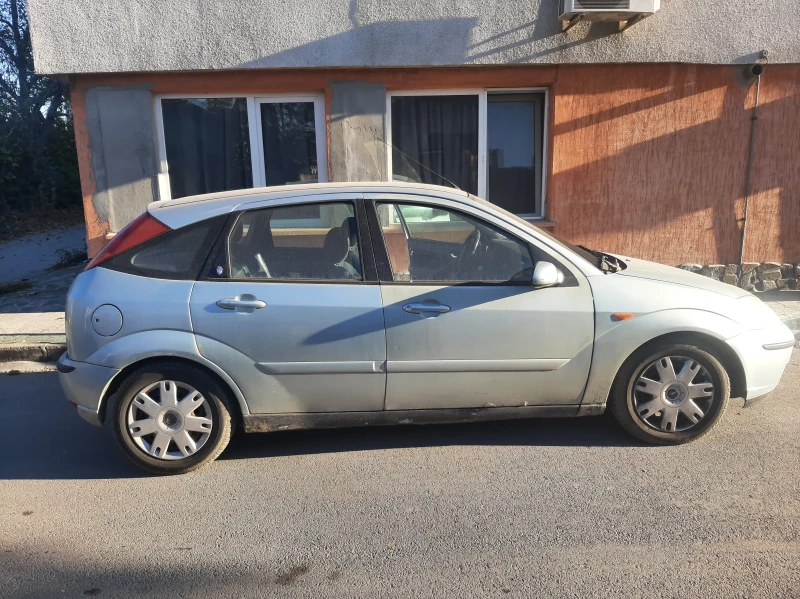 Ford Focus Djia Газ-Бензин, снимка 3 - Автомобили и джипове - 48142860