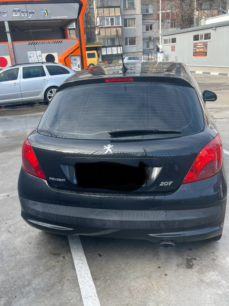 Peugeot 207 1.6 HDI, снимка 9 - Автомобили и джипове - 48976096