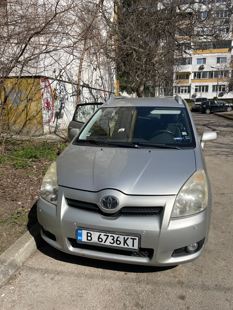 Toyota Corolla verso в Автомобили и джипове в гр. Варна