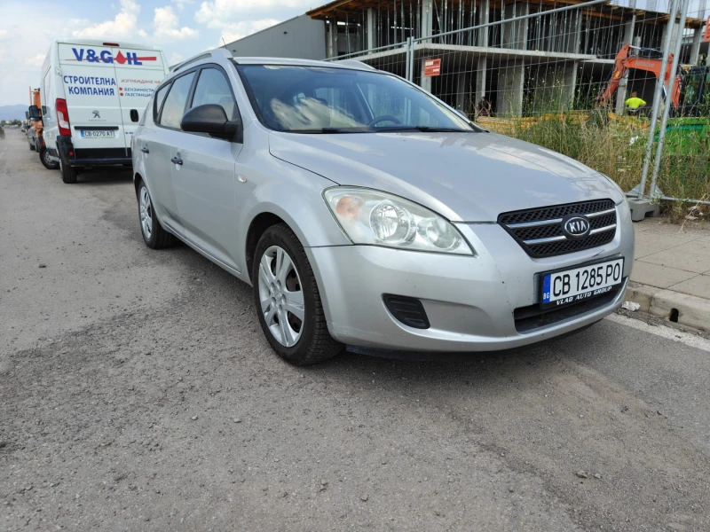 Kia Ceed 1.4i ГАЗ, снимка 5 - Автомобили и джипове - 51344186
