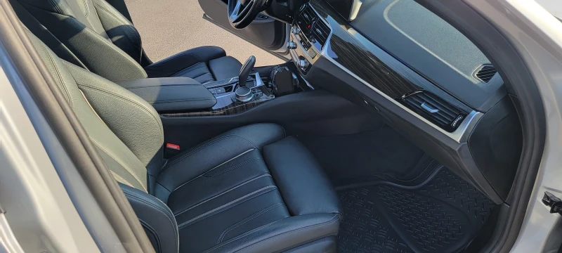 BMW 530E, снимка 13 - Автомобили и джипове - 52428050