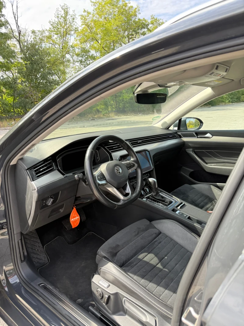 VW Passat HIGHLINE, 190 к.с. Дигитал, снимка 10 - Автомобили и джипове - 52287631