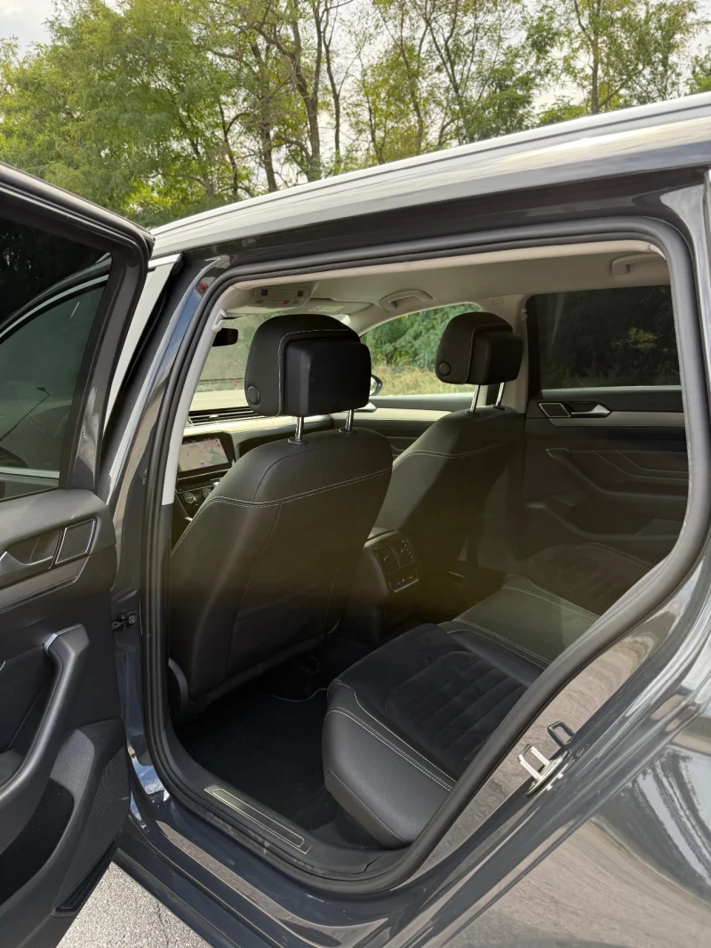 VW Passat HIGHLINE, 190 к.с. Дигитал, снимка 12 - Автомобили и джипове - 52287631