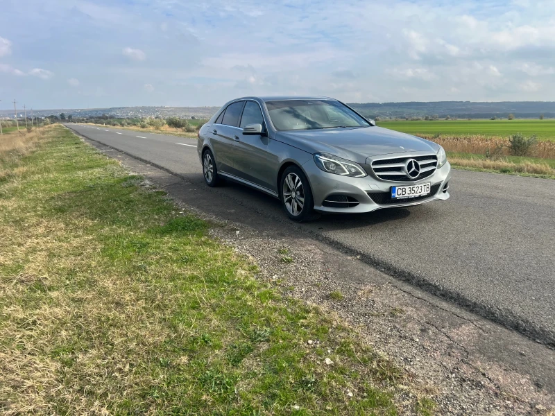 Mercedes-Benz E 220, снимка 3 - Автомобили и джипове - 52373463
