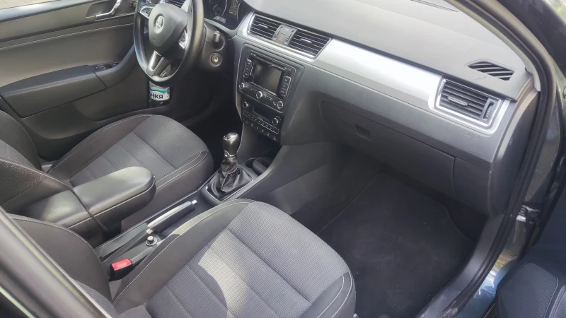 Skoda Rapid 1.2TSI 4cyl, снимка 5 - Автомобили и джипове - 52520834