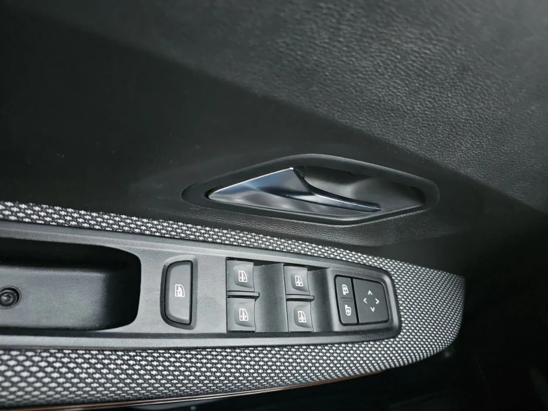 Dacia Sandero 1.0 TCe 90 Stop&Start EDC, снимка 11 - Автомобили и джипове - 52773917