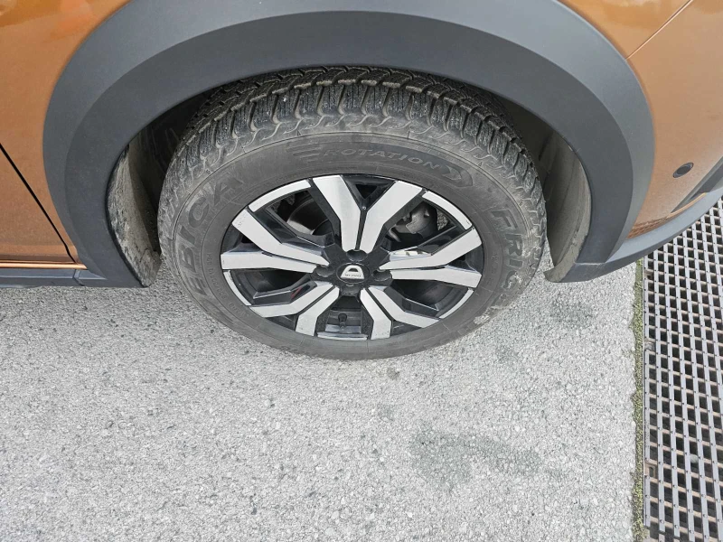 Dacia Sandero 1.0 TCe 90 Stop&Start EDC, снимка 14 - Автомобили и джипове - 52773917