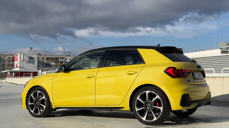 Audi A1, снимка 4 - Автомобили и джипове - 53403133