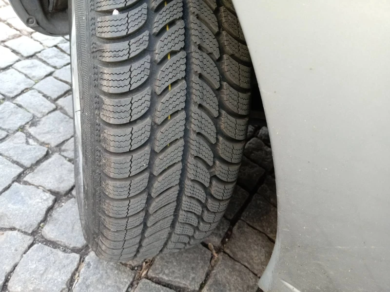 Lancia Ypsilon 1.2, снимка 6 - Автомобили и джипове - 53541234