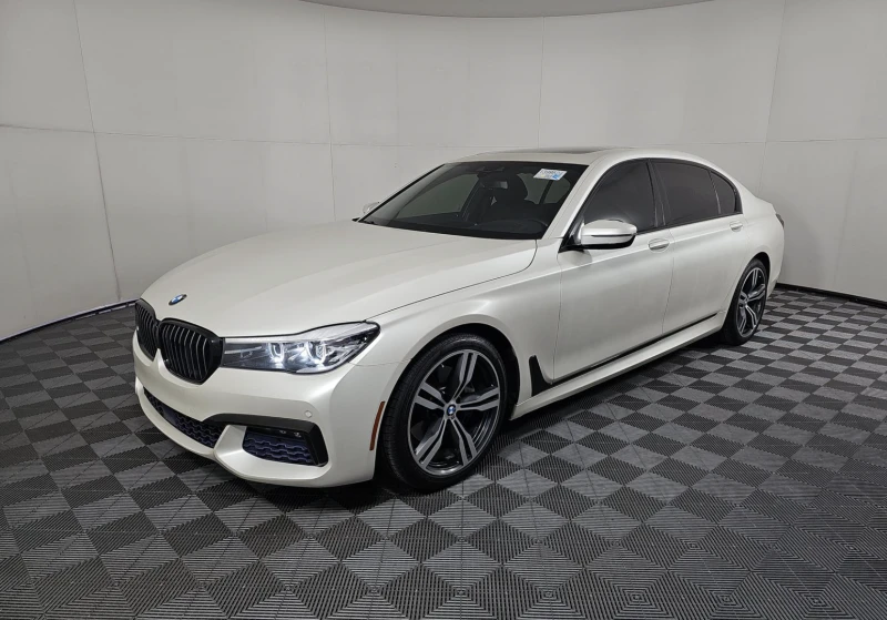BMW 740 B58, head up, високо изпълнение, M-Pack - 36000 лв. - 90325302 1