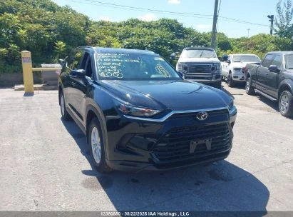 Toyota Grand Highlander HYBRID XLE, снимка 12 - Автомобили и джипове - 53581133