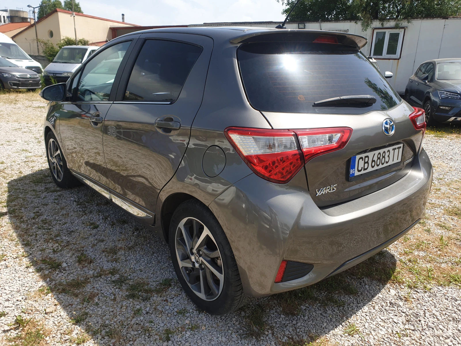 Toyota Yaris 1.5 Hibrid Panorama - изображение 7