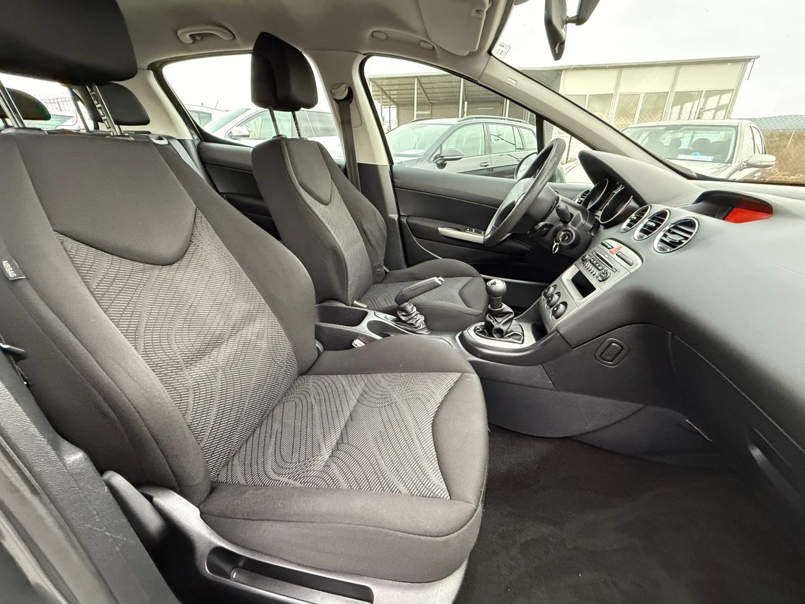 Peugeot 308 1.6 hdi | Mobile.bg — изображение 13