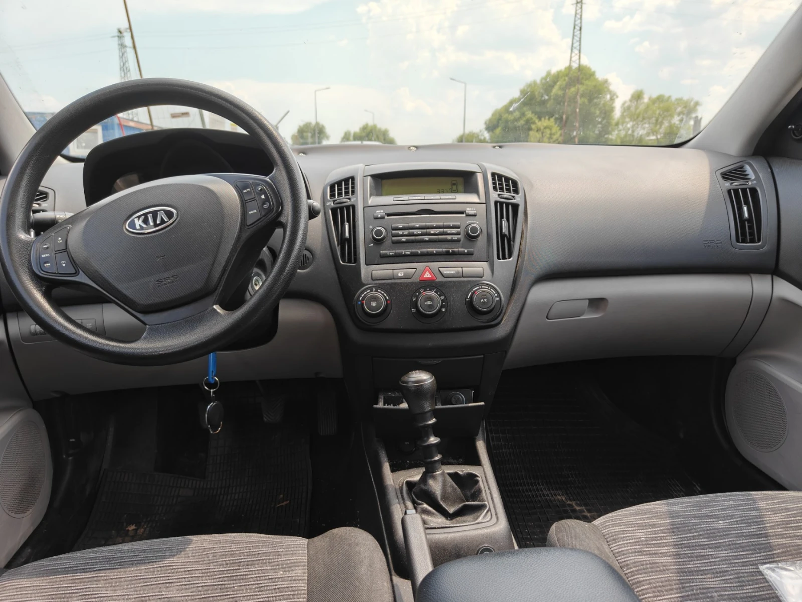 Kia Ceed 1.4i ГАЗ - изображение 8