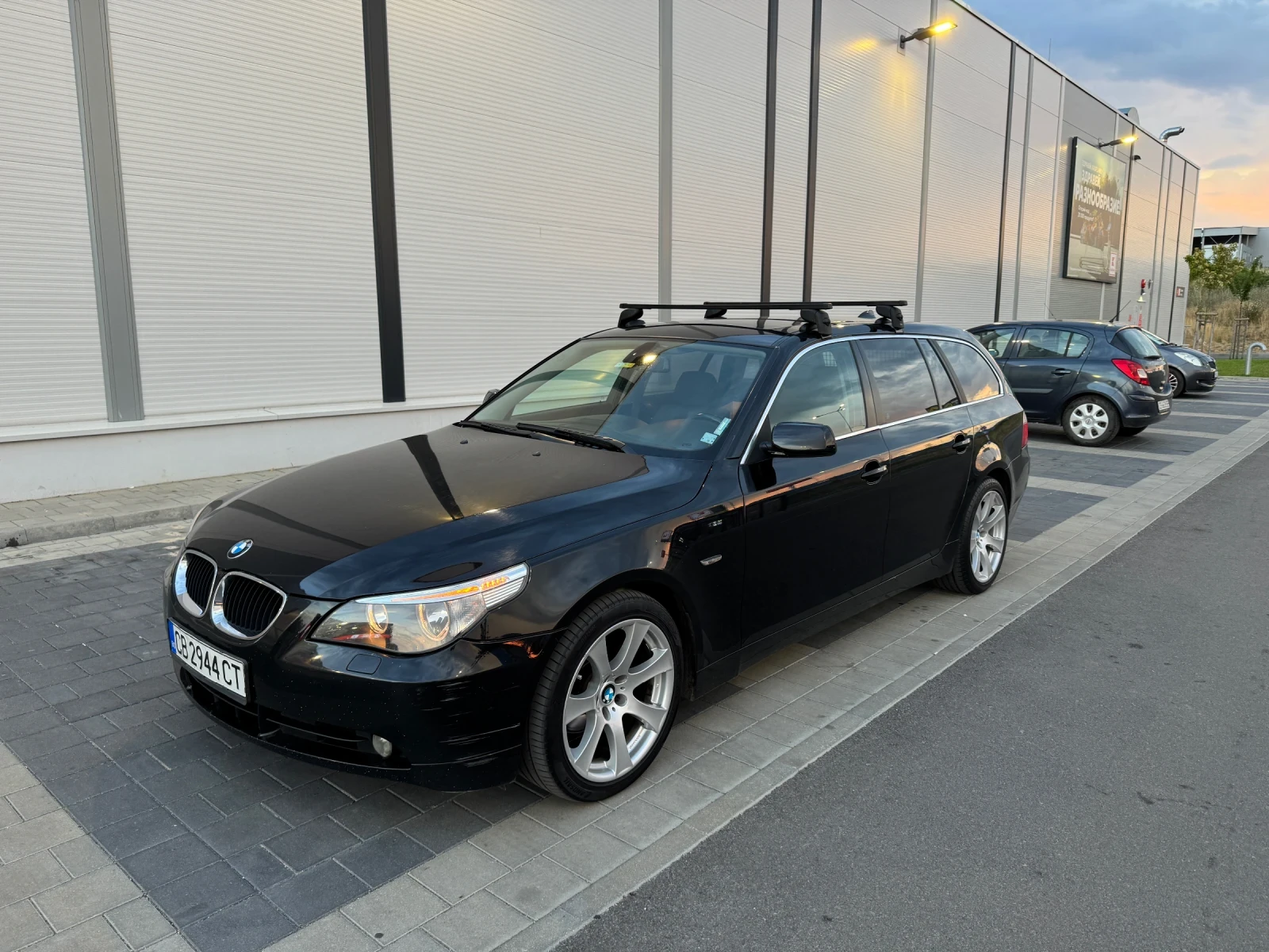 BMW 525 + зимни и летни гуми на джанти - изображение 3