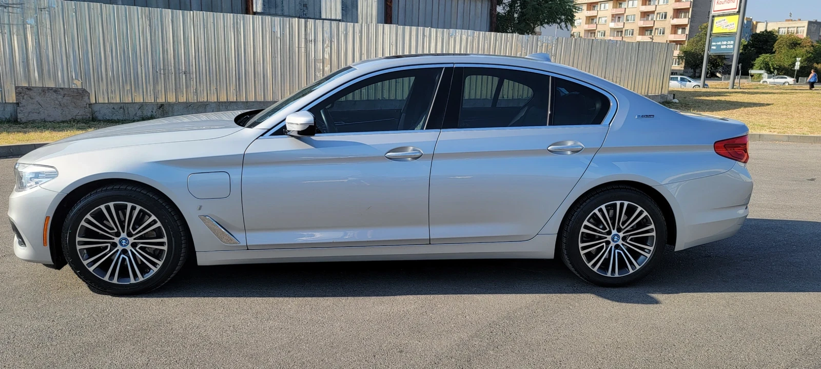 BMW 530E  - изображение 3