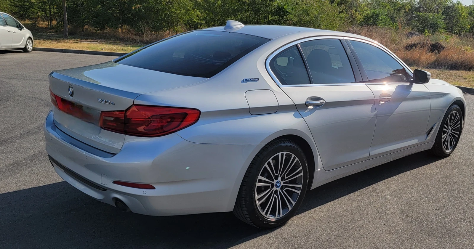 BMW 530E  - изображение 7