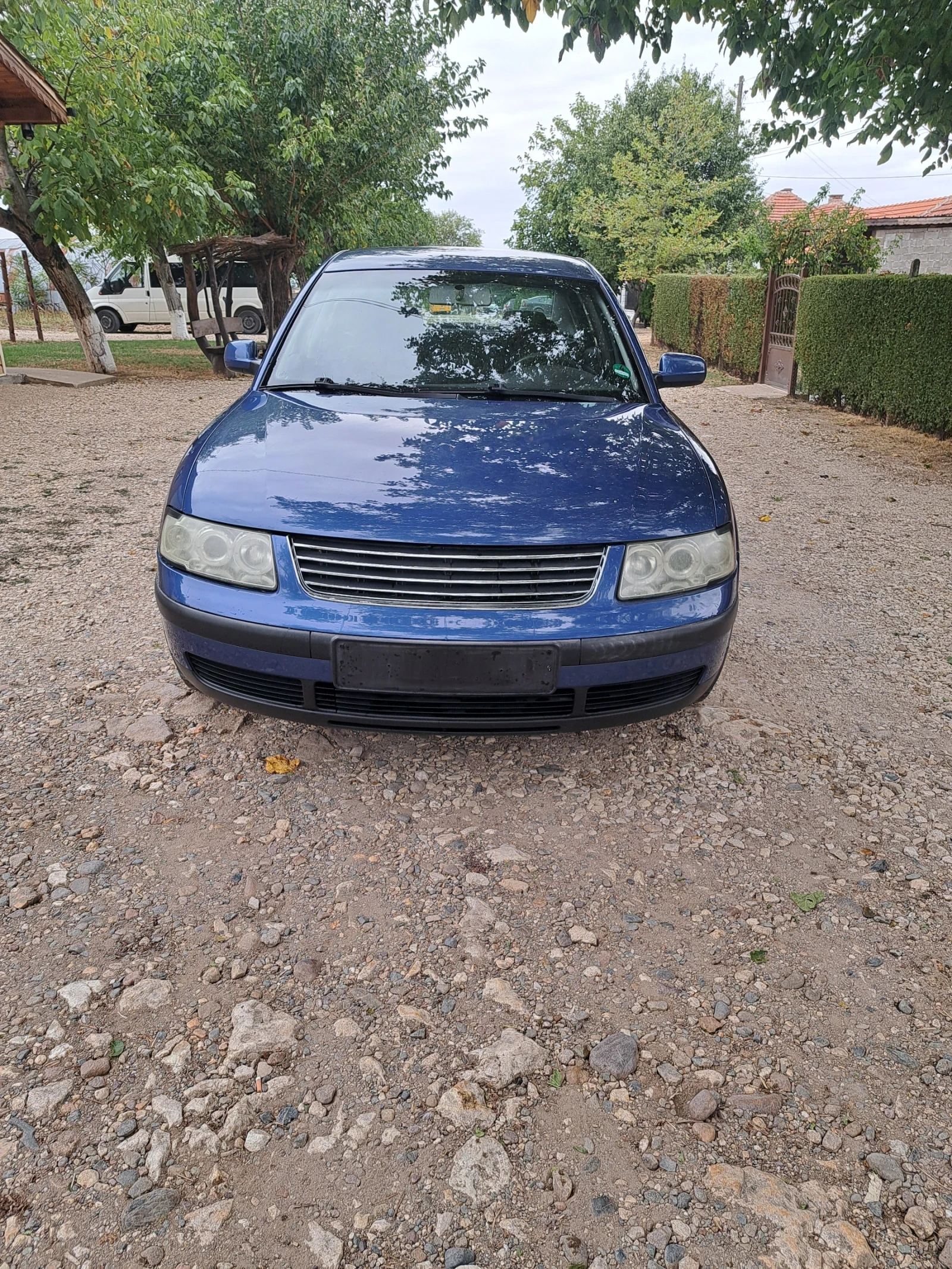 VW Passat 1.6 бензин  - изображение 2