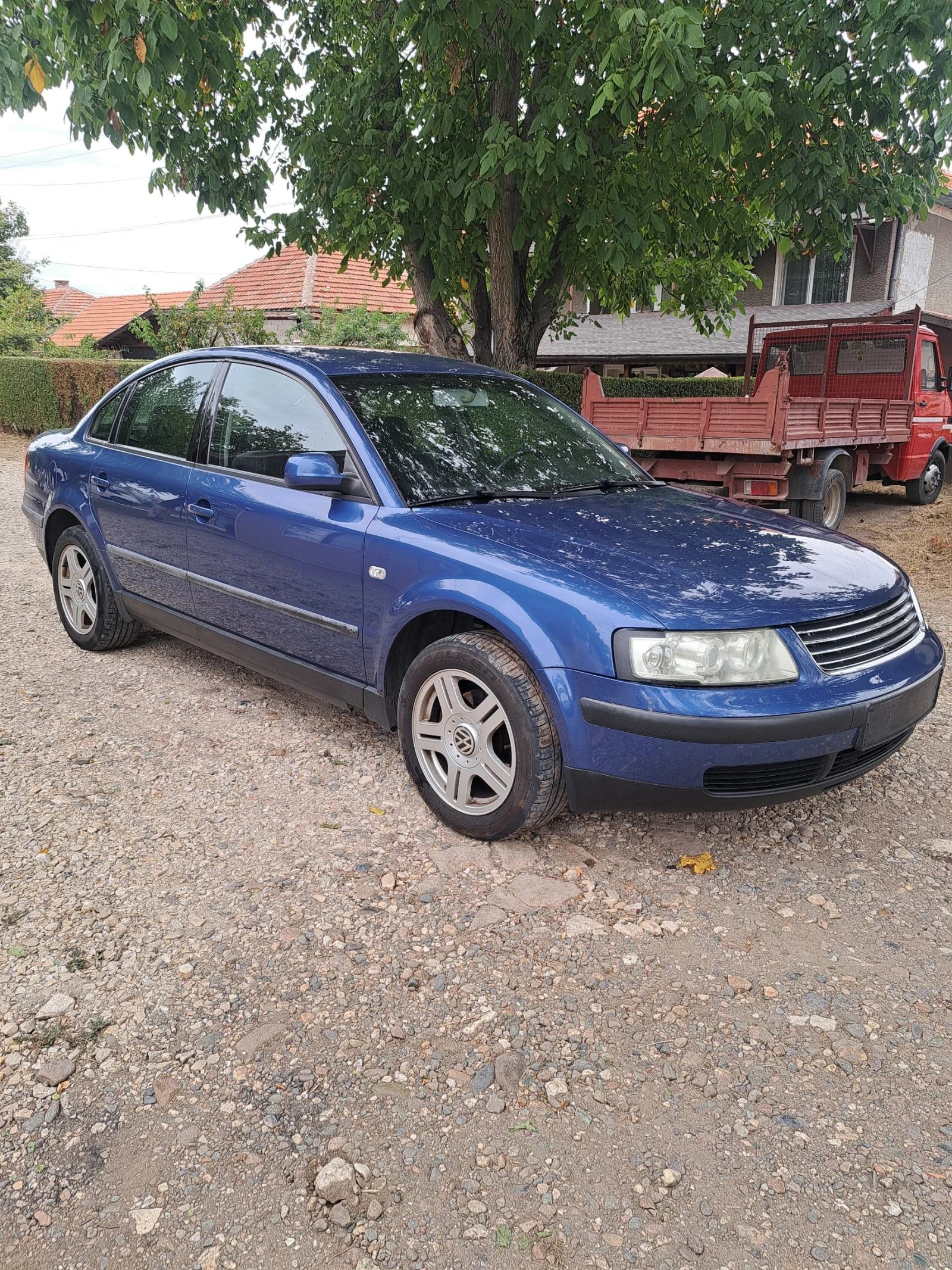 VW Passat 1.6 бензин  - изображение 3