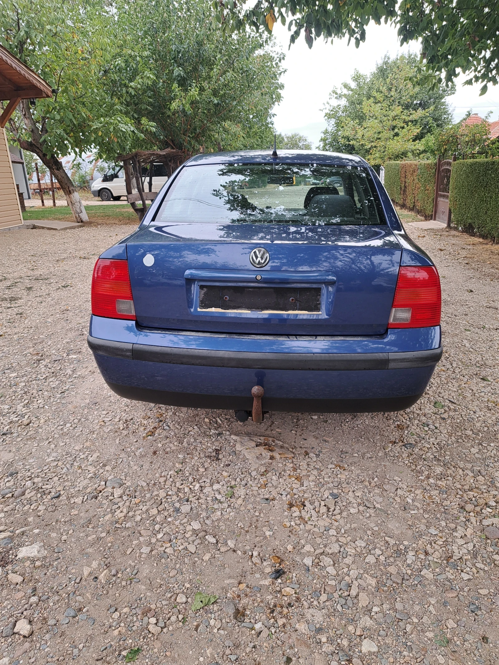 VW Passat 1.6 бензин  - изображение 5