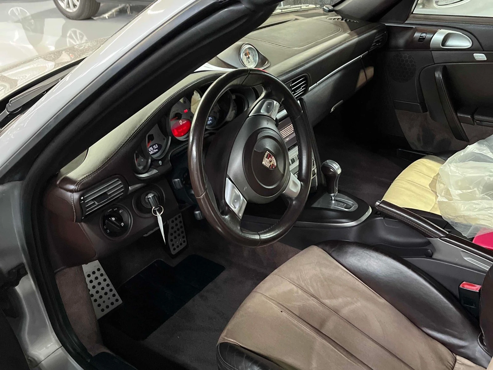 Porsche 911 Carrera CARFAX    | Mobile.bg   6