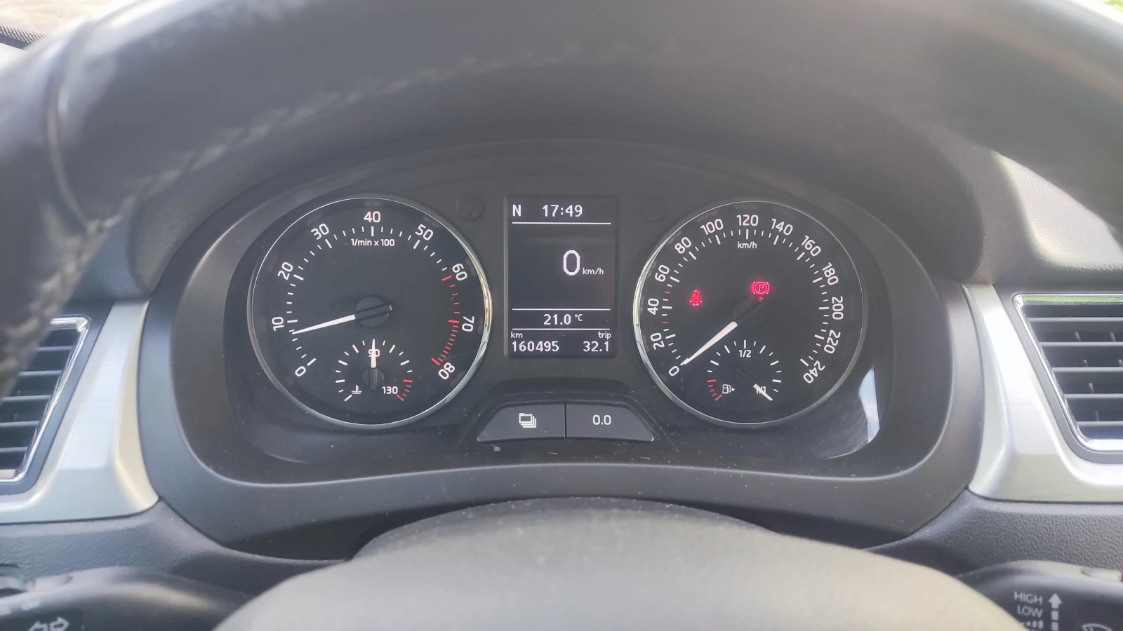 Skoda Rapid 1.2TSI 4cyl | Mobile.bg � ����������� 12