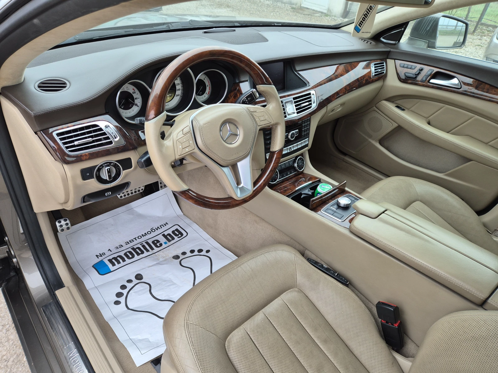Mercedes-Benz CLS 350 cdi 4 matik AMG LED, снимка 11 - Автомобили и джипове - 53526335