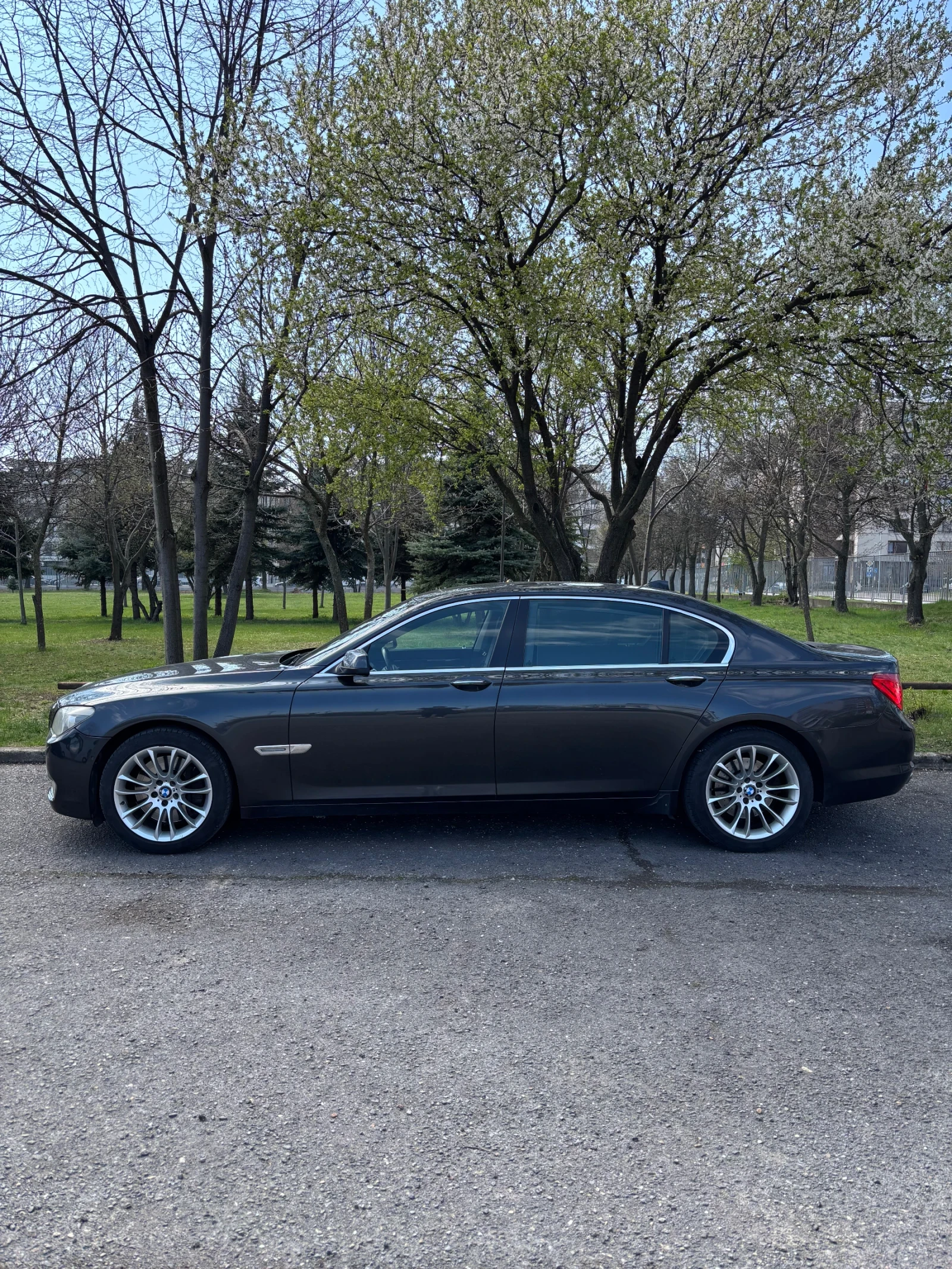 BMW 740, снимка 5 - Автомобили и джипове - 54015813