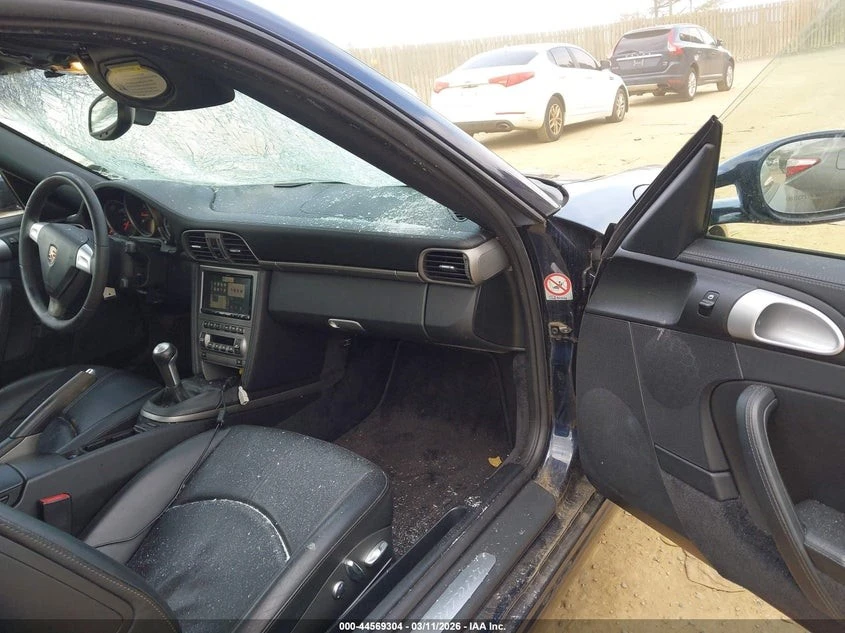 Porsche 911 CARRERA 4 С РЕГИСТРАЦИЯ & АВТО КРЕДИТ , снимка 9 - Автомобили и джипове - 54031122