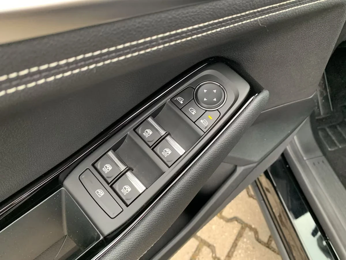 Renault Austral TECHNO/158HP/MHEV/MASSAGE/360/NAVI/LED/DIGI/141q, снимка 12 - Автомобили и джипове - 54137698