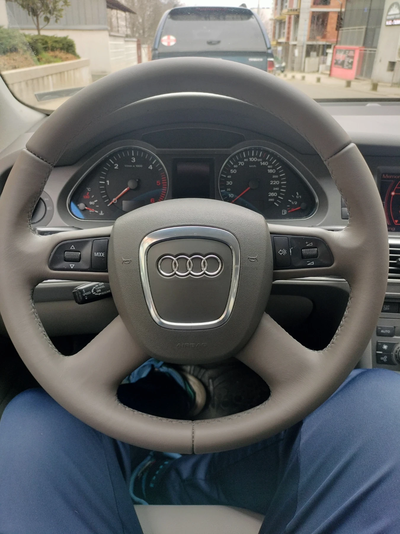 Audi A6 3000 quattro 