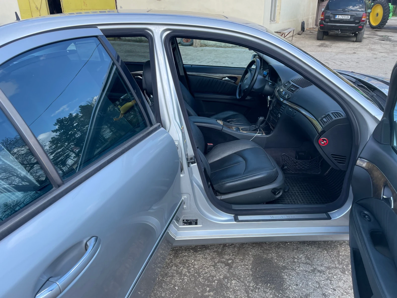 Mercedes-Benz E 320 3.2 204hp, снимка 6 - Автомобили и джипове - 54313849