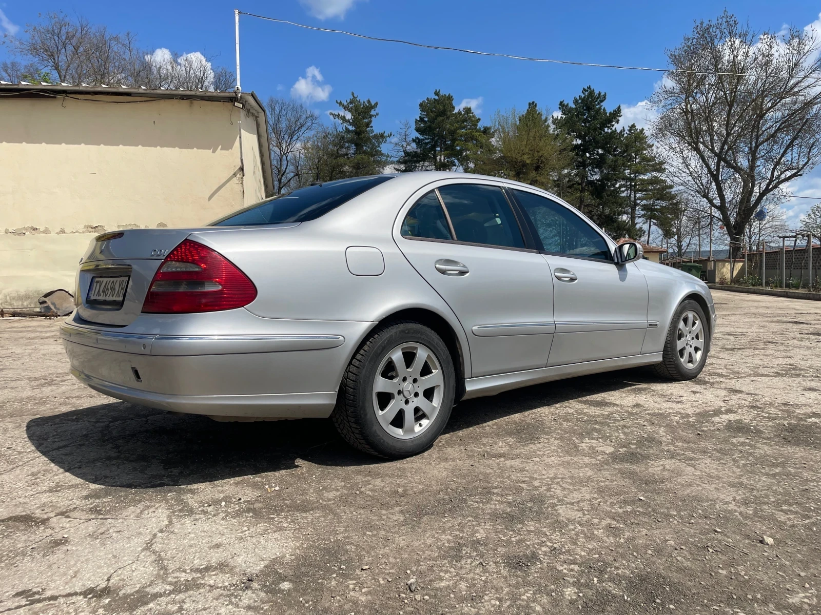 Mercedes-Benz E 320 3.2 204hp, снимка 3 - Автомобили и джипове - 54313849