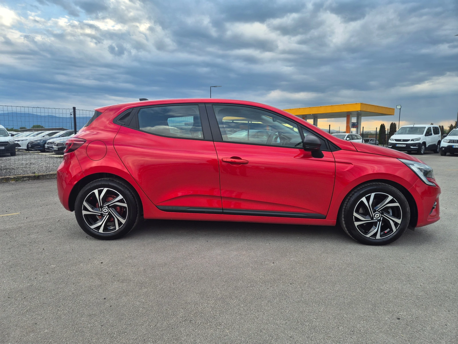 Renault Clio 1, 5DCI-6ск, снимка 6 - Автомобили и джипове - 54319335