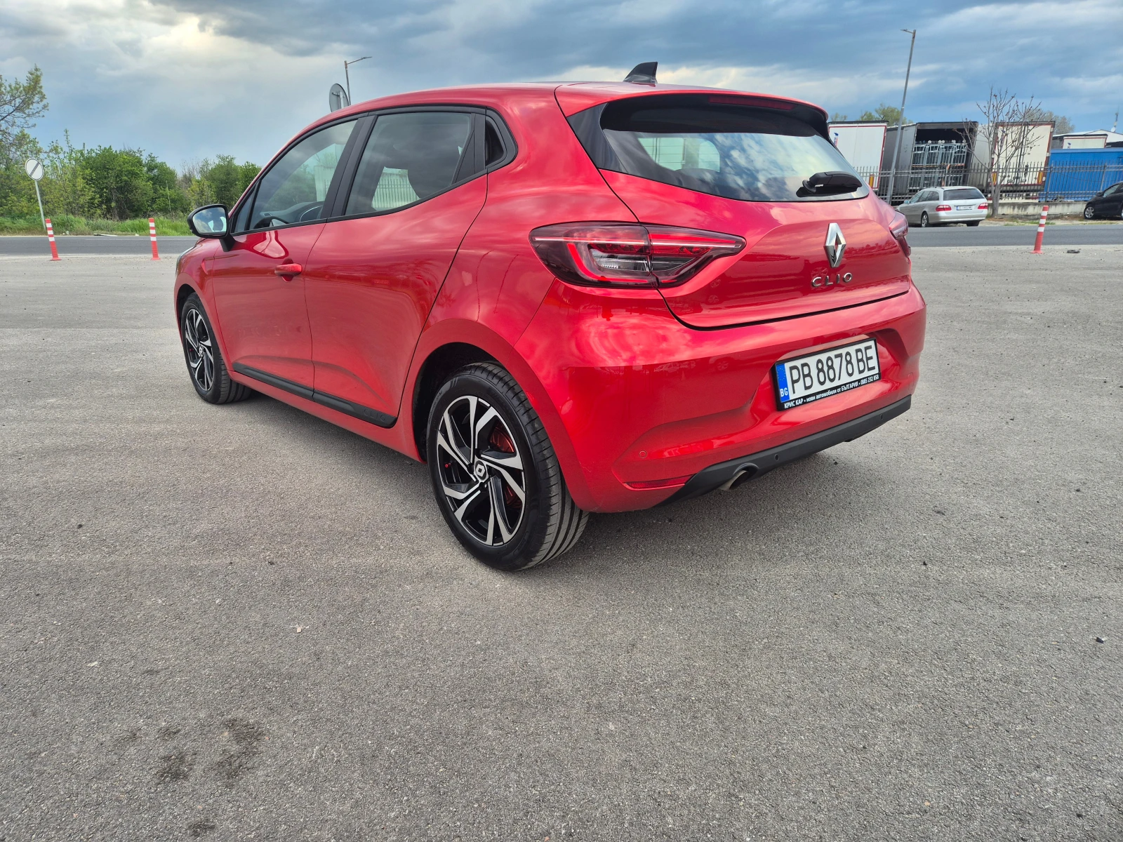 Renault Clio 1, 5DCI-6ск, снимка 3 - Автомобили и джипове - 54319335