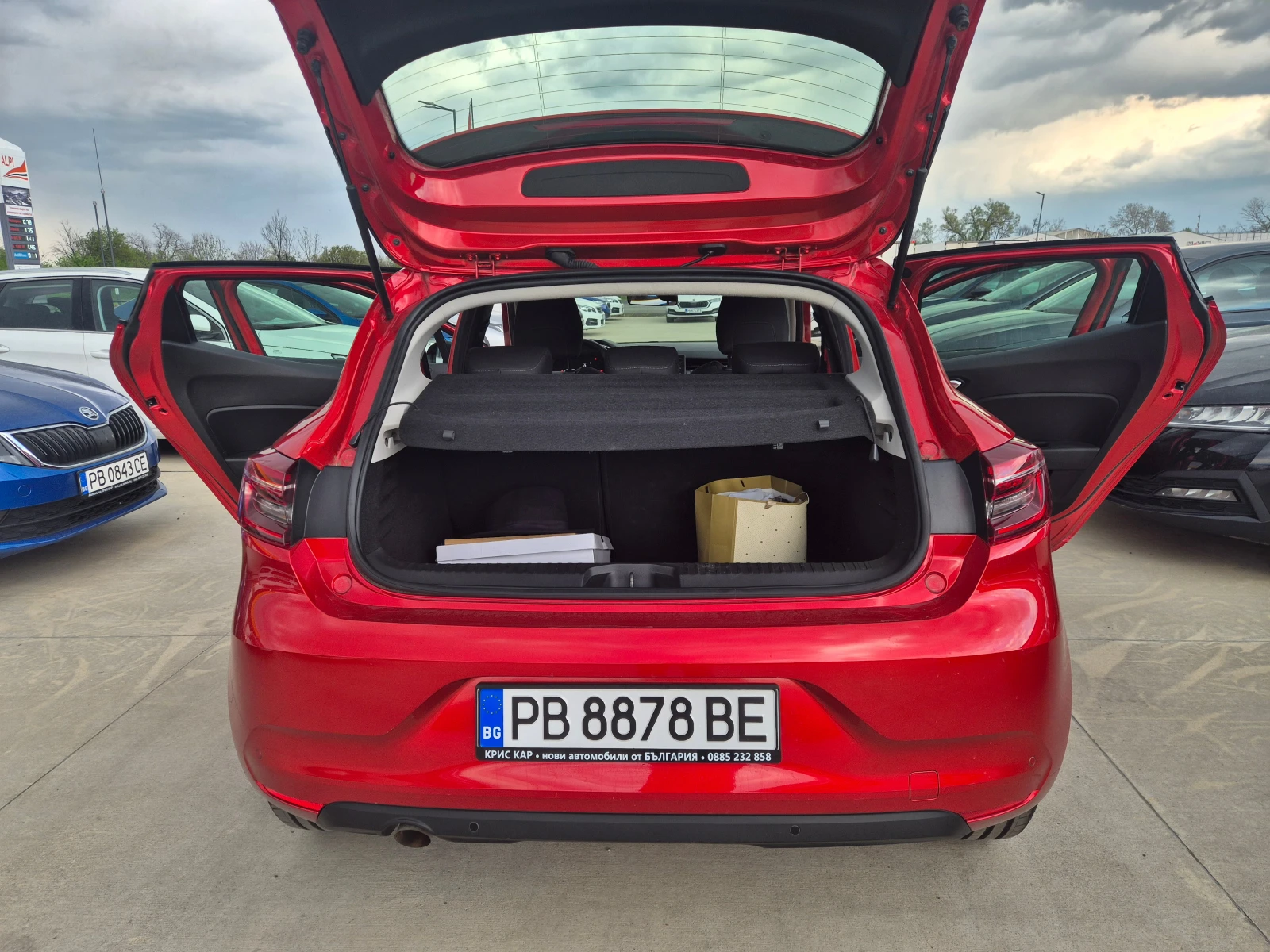 Renault Clio 1, 5DCI-6ск, снимка 11 - Автомобили и джипове - 54319335