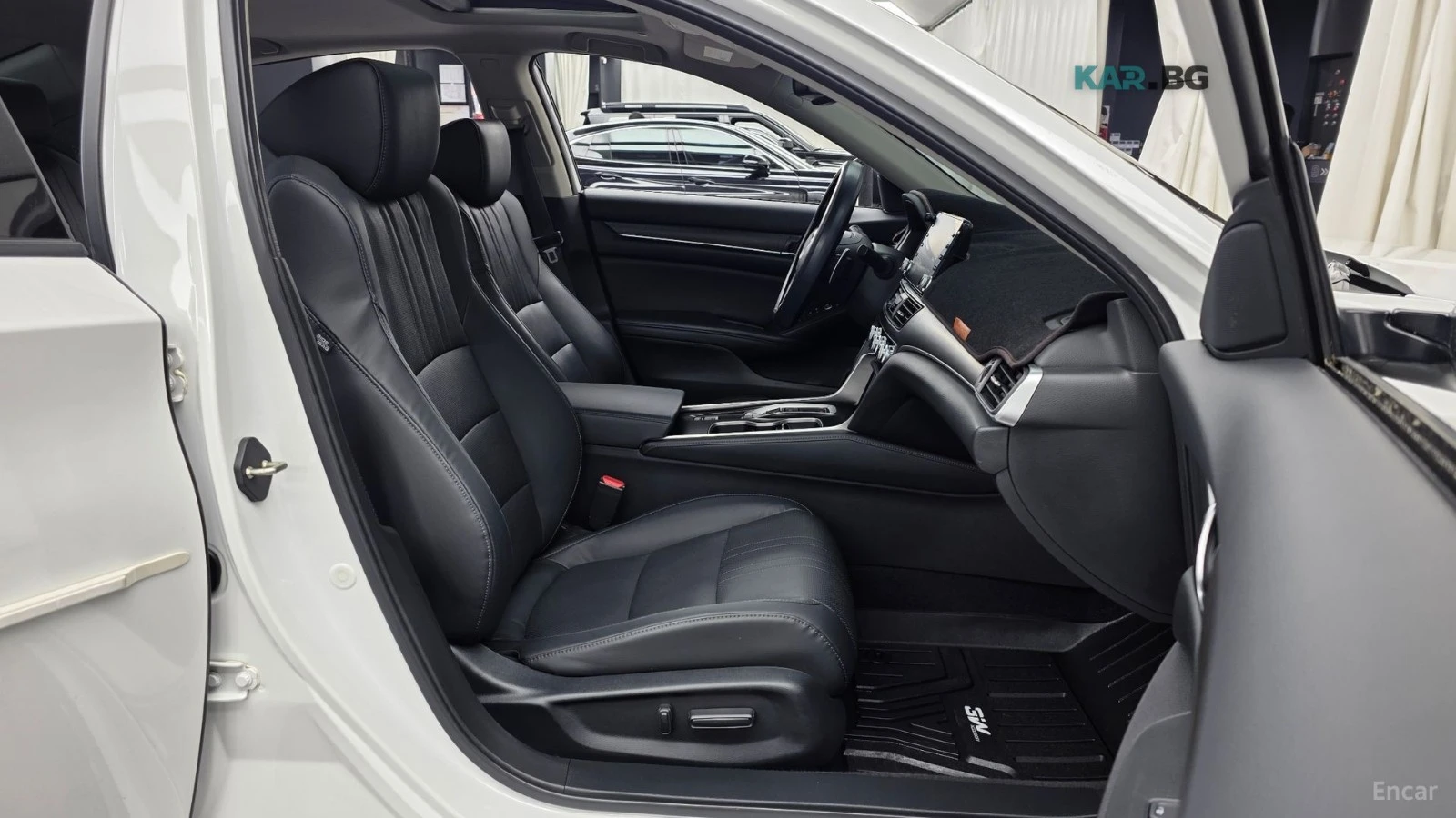 Honda Accord * 2.0t* SPORT* КОЖА* ПОДГРЕВ* ШИБИДАХ* КАМЕРА* , снимка 11 - Автомобили и джипове - 54732816