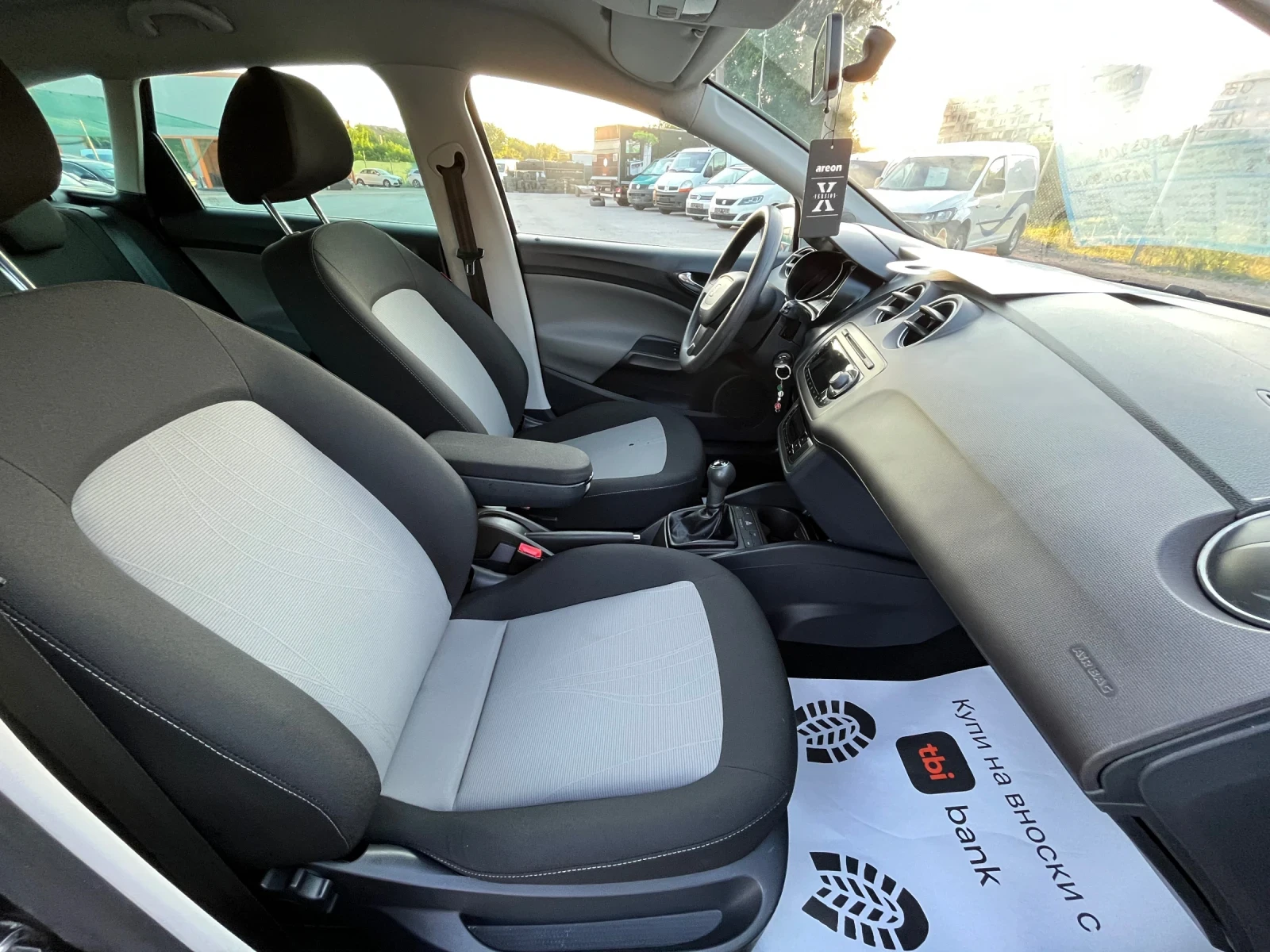 Seat Ibiza ST 1.6TDI 90кс, снимка 10 - Автомобили и джипове - 54890012