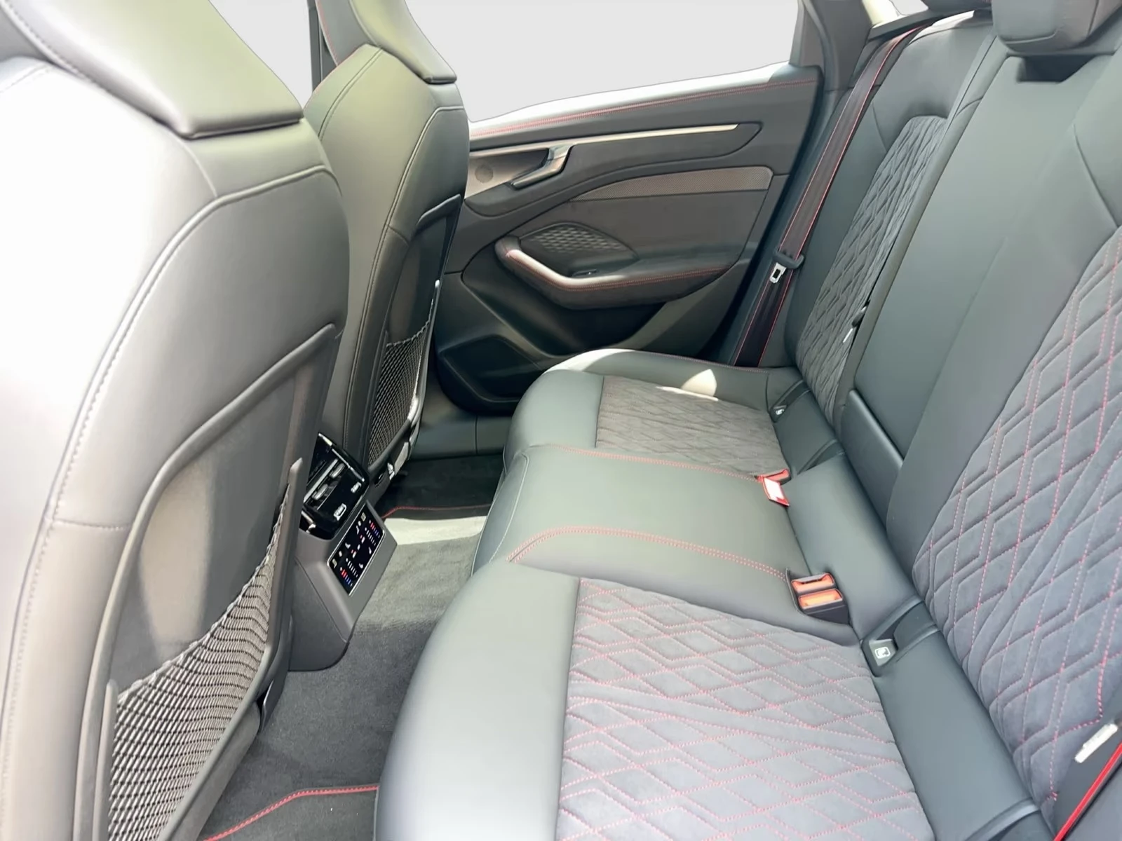 Audi A6 55 TFSI/ AVANT/ S-LINE/ MMI DISPLAY/ 360/ MATRIX , снимка 16 - Автомобили и джипове - 55279124