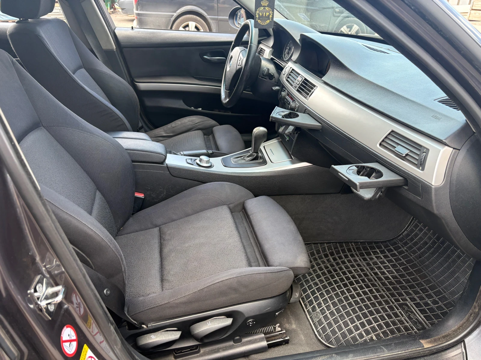 BMW 320 E90 163кс, снимка 12 - Автомобили и джипове - 55394821