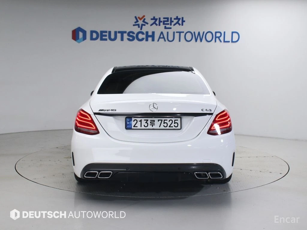 Mercedes-Benz C 63 AMG BURMESTER* BUCKET* SEATS* ХЕДЪП* 360КАМЕРА* , снимка 4 - Автомобили и джипове - 55624222