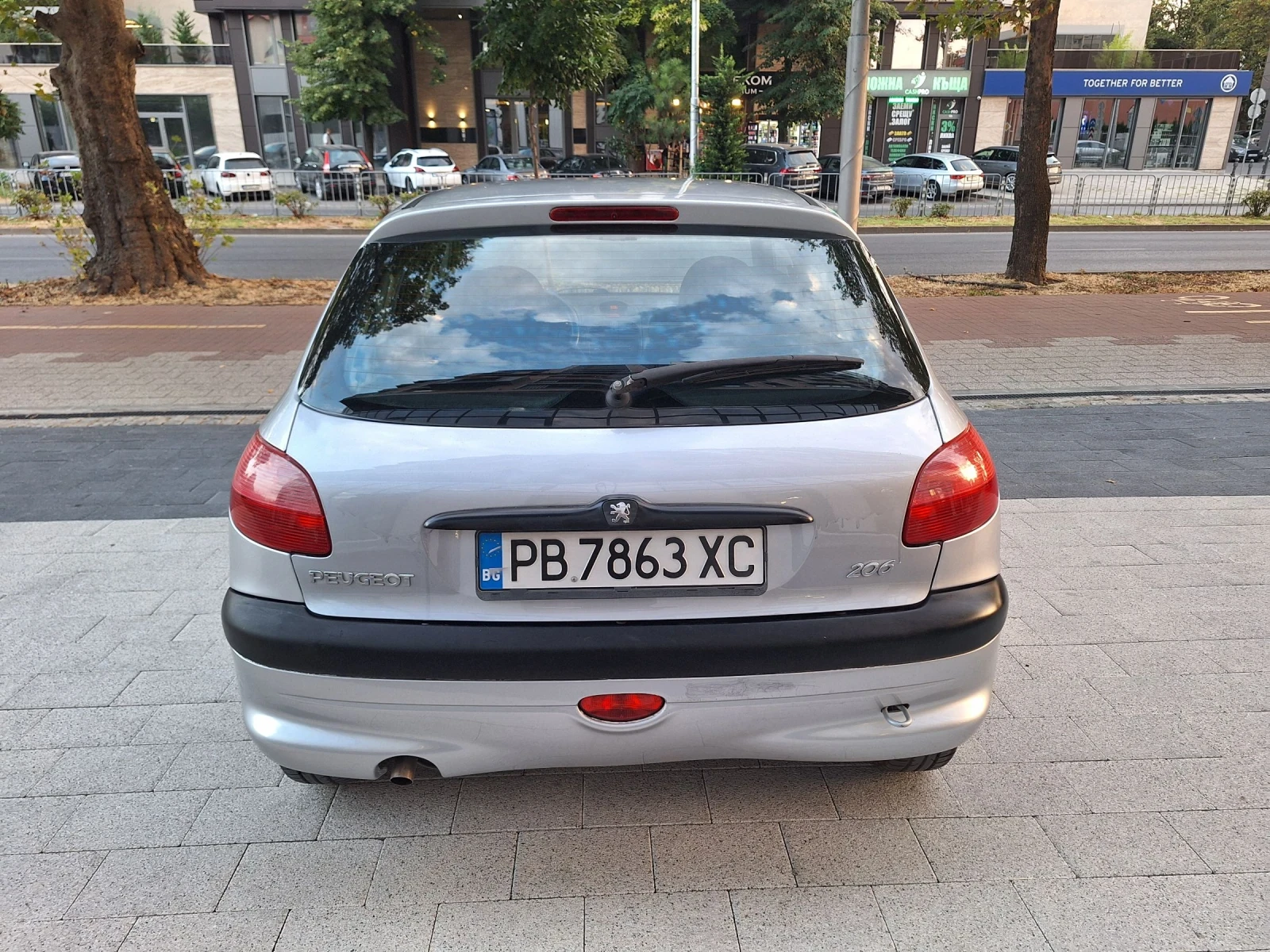 Peugeot 206 1.4 бензин автоматик , снимка 7 - Автомобили и джипове - 55805224