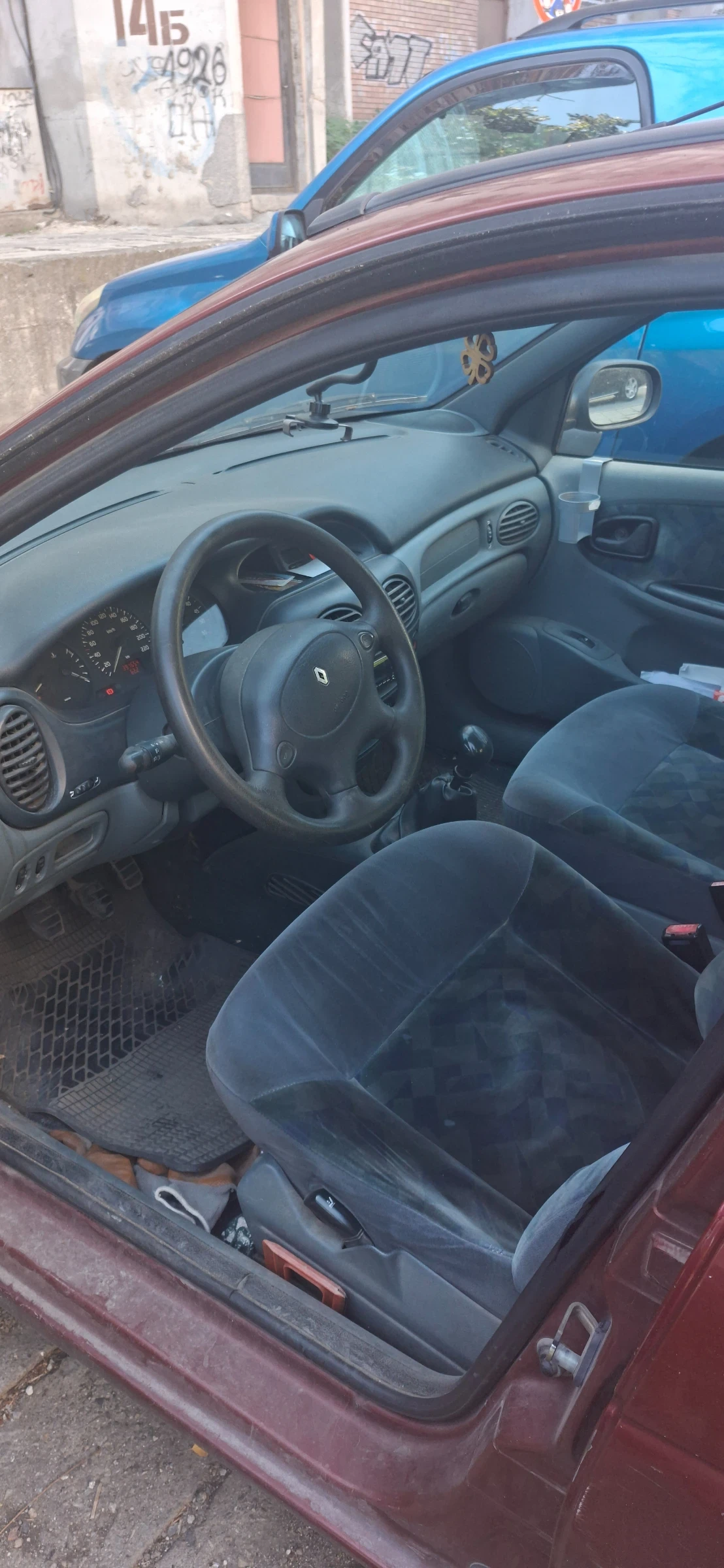 Renault Megane, снимка 5 - Автомобили и джипове - 56210313