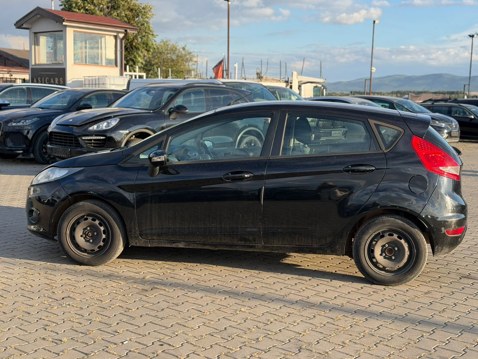 Ford Fiesta / 1.2I / TITANIUM /, снимка 2 - Автомобили и джипове - 56214808