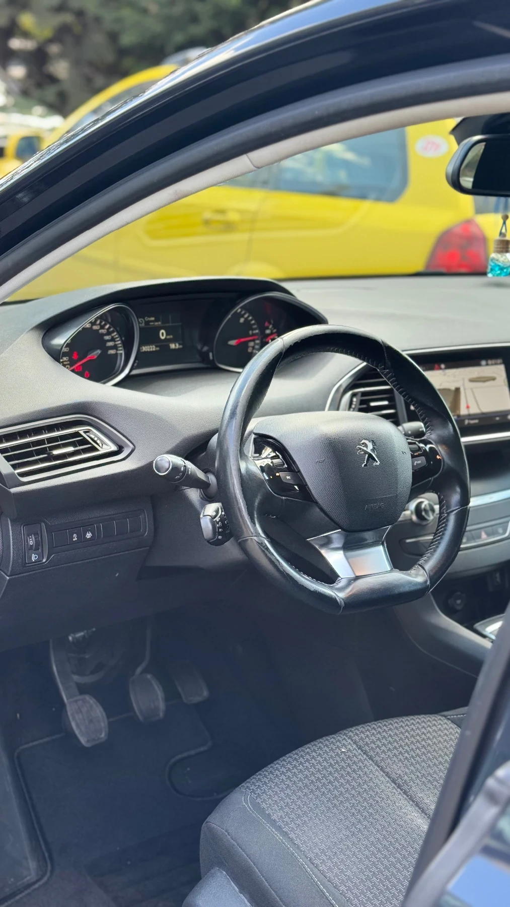 Peugeot 308 308  1.5 BlueHDi , снимка 8 - Автомобили и джипове - 56261749
